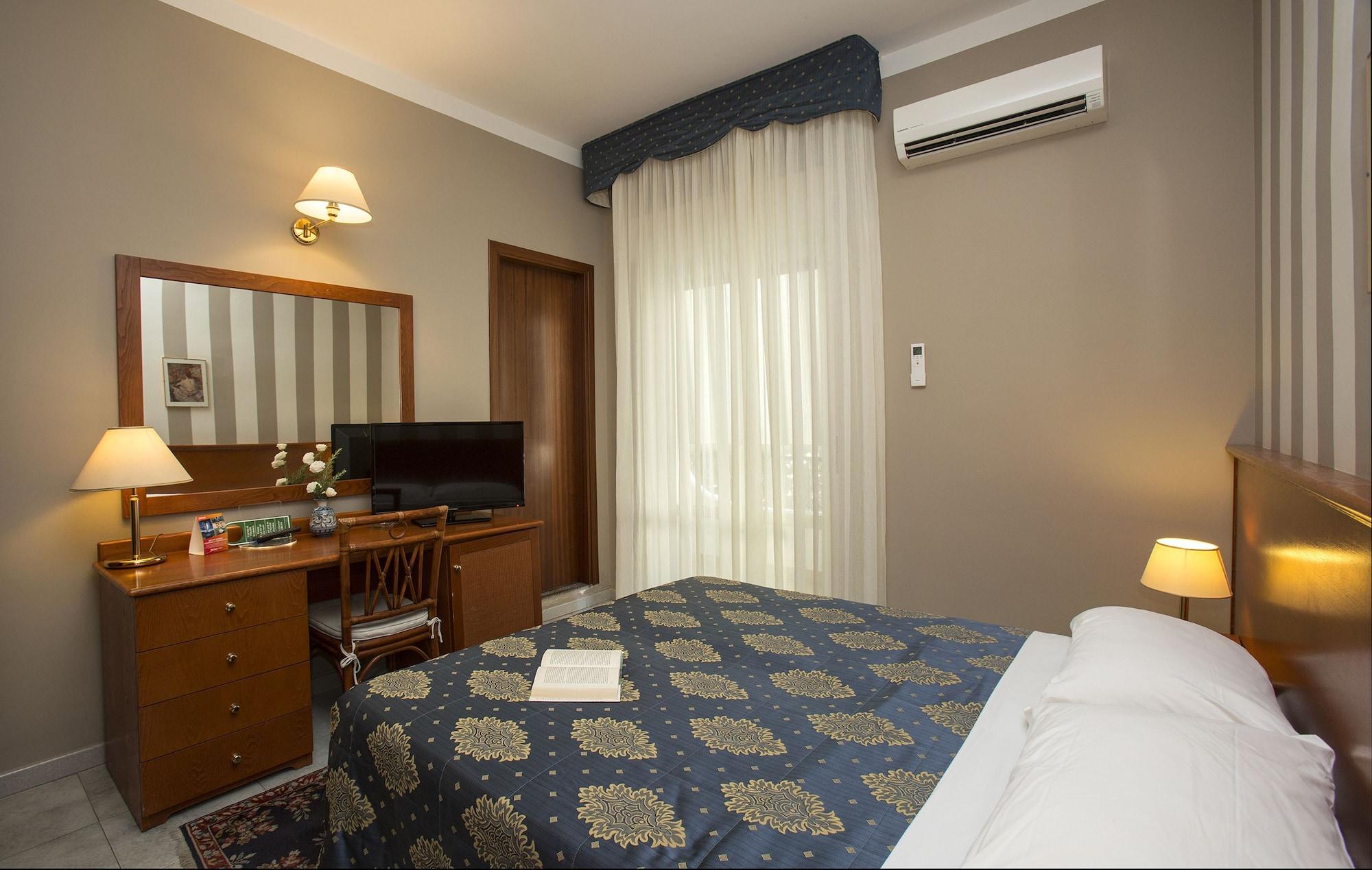 Hotel Redebora Torregrotta Dış mekan fotoğraf